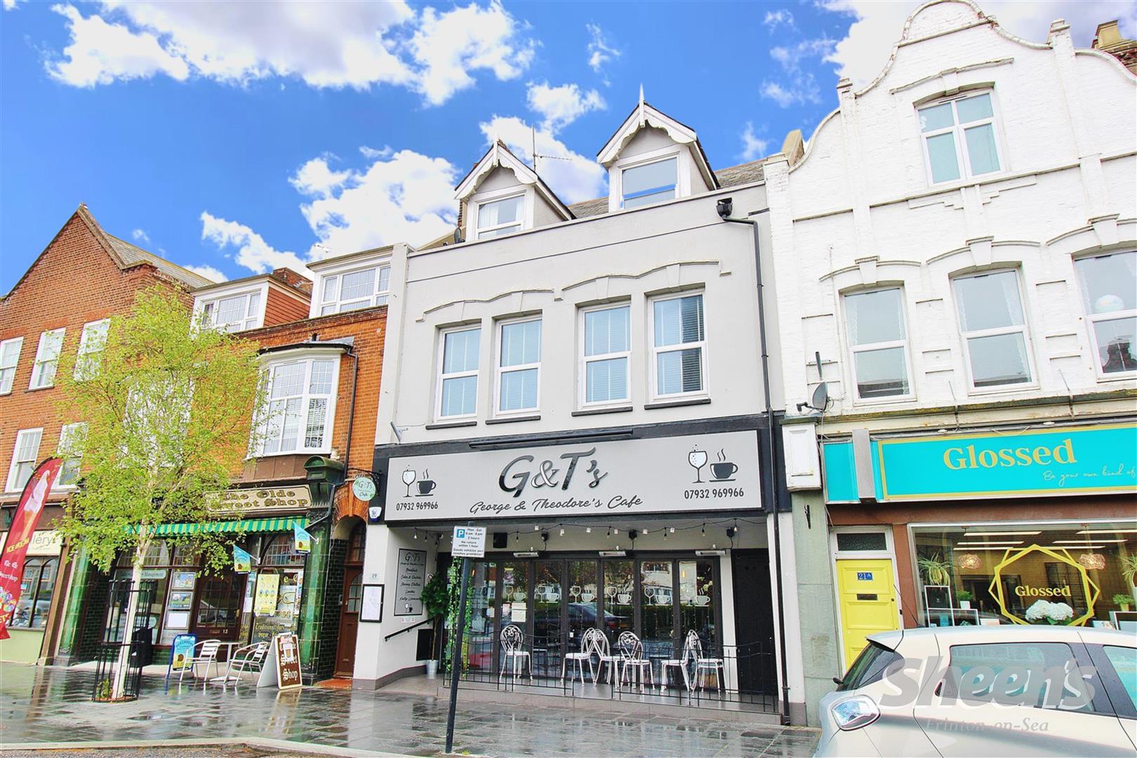 Connaught Avenue, FrintonOnSea Sheen's